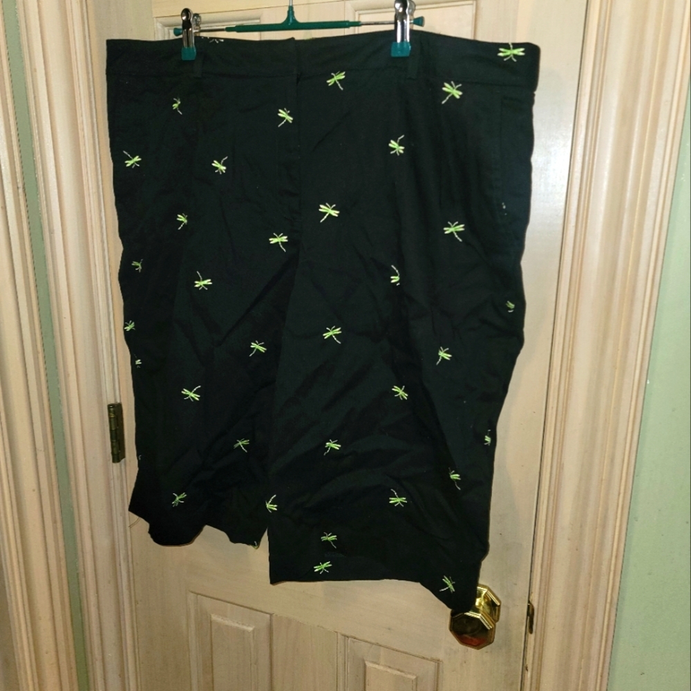 Womens Plus Sz 20W Briggs New York Longer Dragonfly Black Shorts - Picture 1 of 6